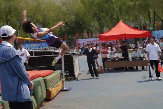 说明: 运动会5.jpg